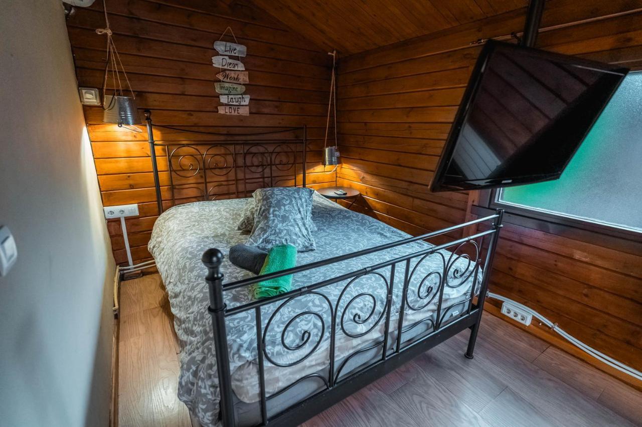 Fuente Del Lobo Glamping & Bungalows - Adults Only Pinos Genil Bagian luar foto