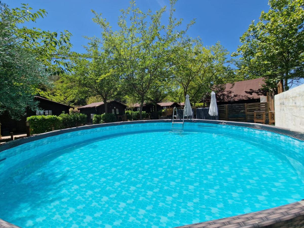 Fuente Del Lobo Glamping & Bungalows - Adults Only Pinos Genil Bagian luar foto